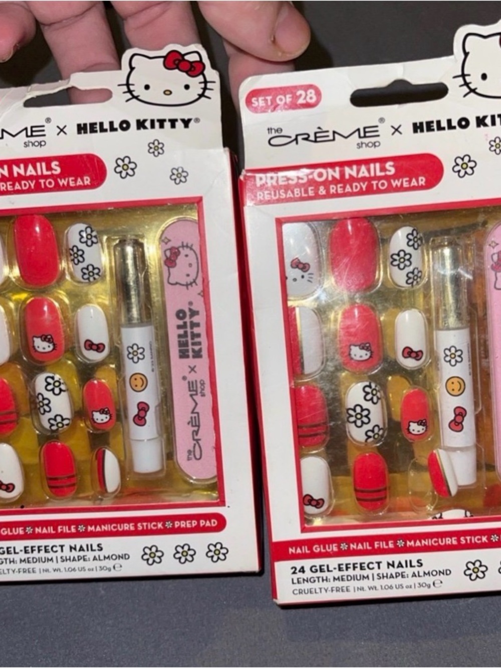 the creme X hello kitty nails (2 sets)